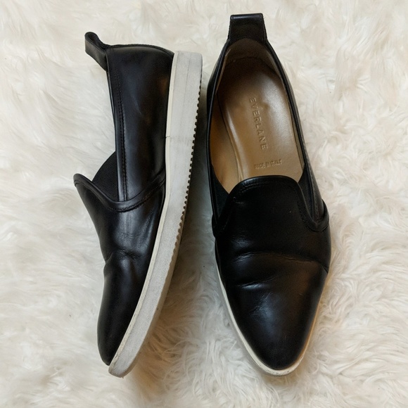 Everlane Shoes - Everlane Black Leather Slip-on Street Shoe sz 7